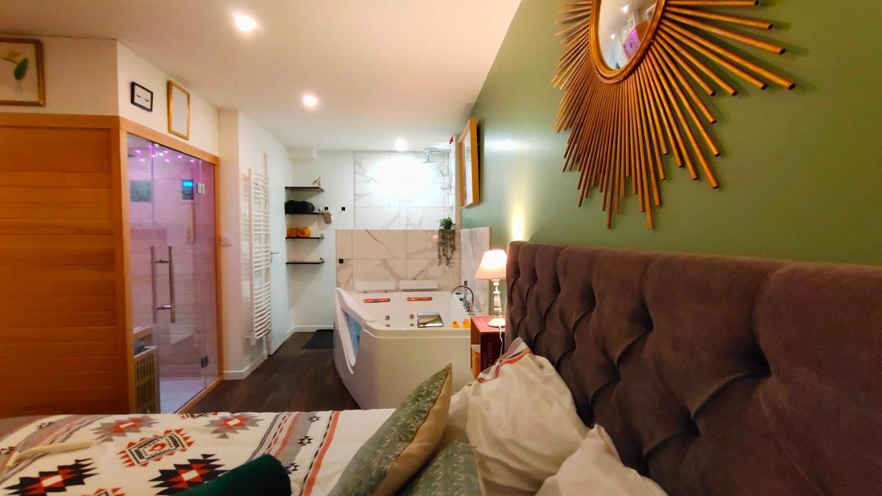 Votre Escale Jungle Sauna & Spa Niort Luaran gambar