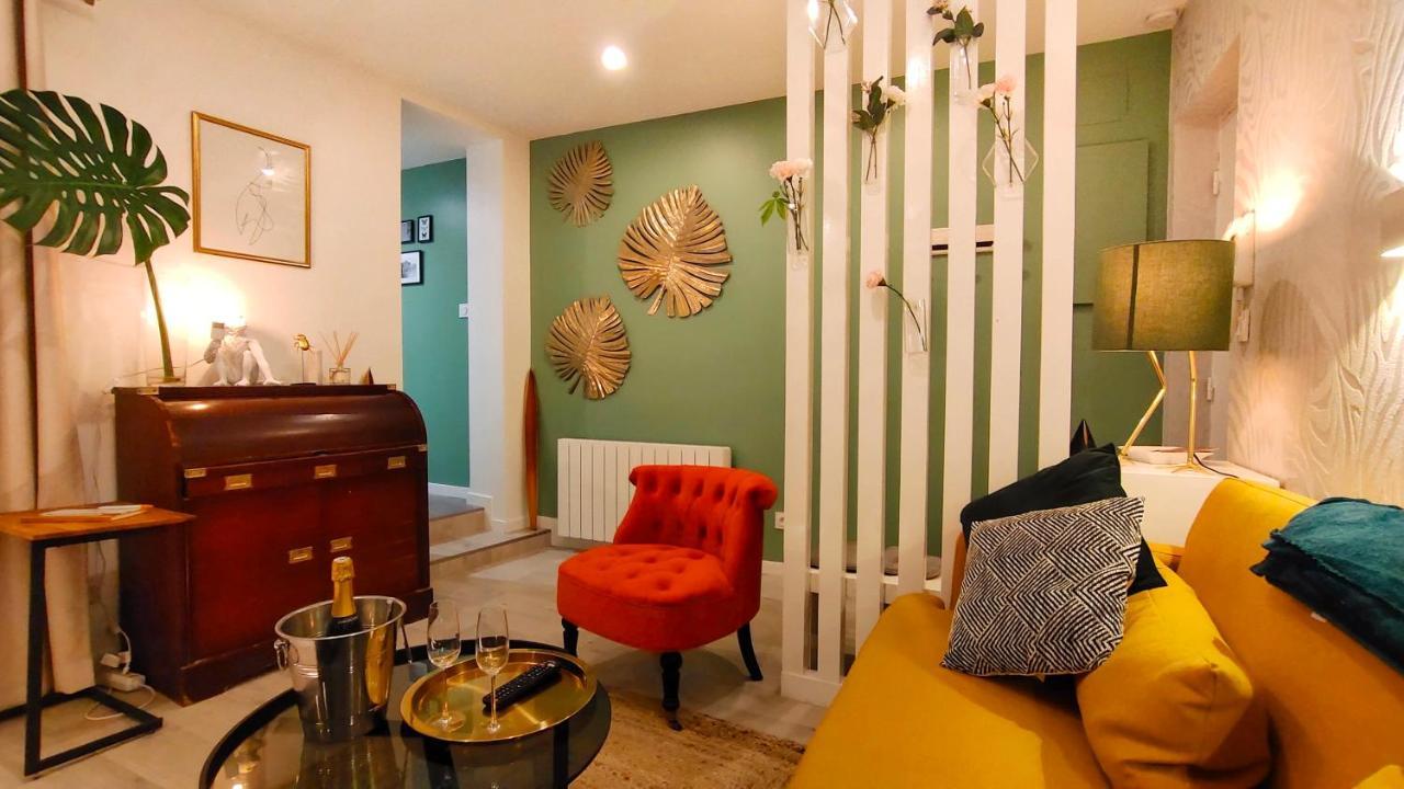 Votre Escale Jungle Sauna & Spa Niort Luaran gambar