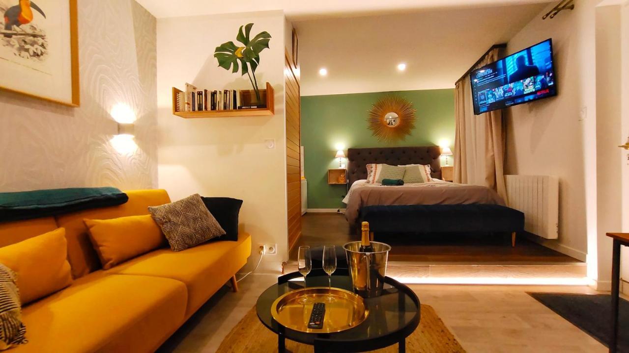 Votre Escale Jungle Sauna & Spa Niort Luaran gambar